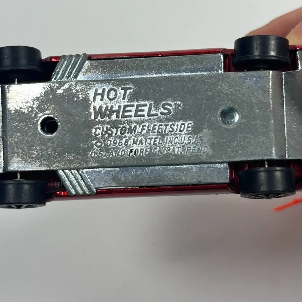 HOT WHEELS Redline 1968 Sky Show Custom Fleetside Rose Red Spectraflame USA